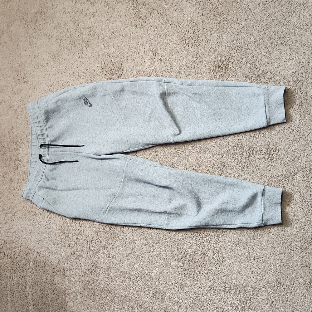 Nike Men's Medium Tech Fleece Sportswear Joggers Grey Activewear DD4706-010